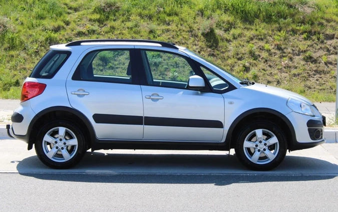 Suzuki SX4 cena 33900 przebieg: 111000, rok produkcji 2012 z Rumia małe 781